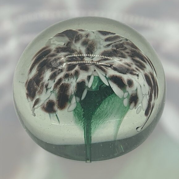 Hand Blown Glass Paperweight by The Glass Eye 1985 Etched Signed Floral Interior - Picture 15 of 16